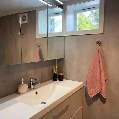 Trivelig Lite Hus * Lii