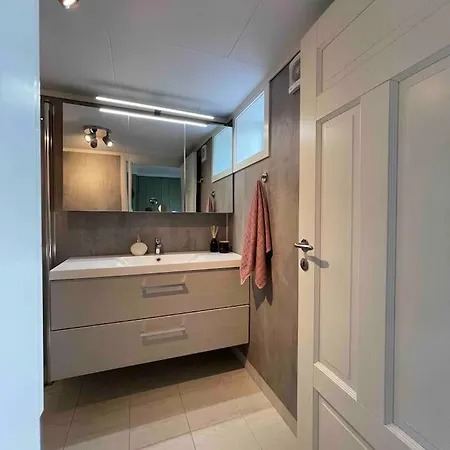 شقة Trivelig Lite Hus